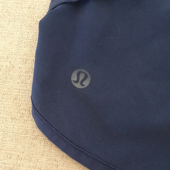 Lululemon Athletica Navy/Space Dye Twist Running Shorts - Picture 3 of 10